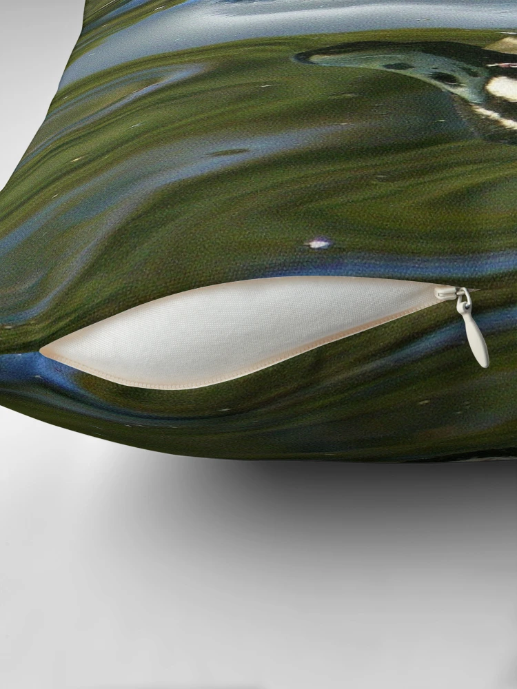 Imagen 2 de 4, Cojín con la obra Rippled Effects, diseñada y vendida por Rinaldo Di Battista.