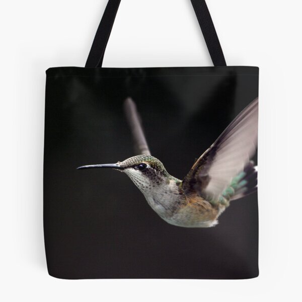 Artikelvorschau, Ruby On Black / Ruby Throated Hummingbird entworfen und verkauft von Gary Fairhead.