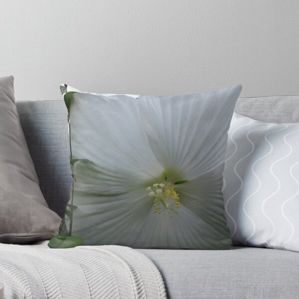Artikelvorschau, Virgin White Hibiscus entworfen und verkauft von MarianBendeth.