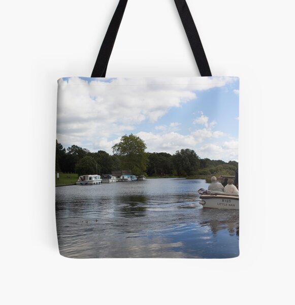 Artikel-Vorschau von Messing About On The River, designt und verkauft von Lynne Morris.