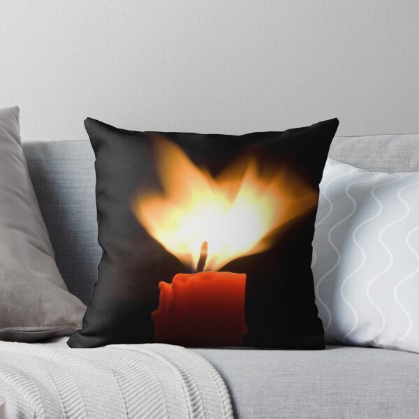 Artikelvorschau, Red Candle Black Background entworfen und verkauft von palmerphoto.