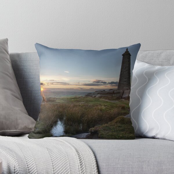 Wainman's Pinnacle, Earl Crag Throw Pillow