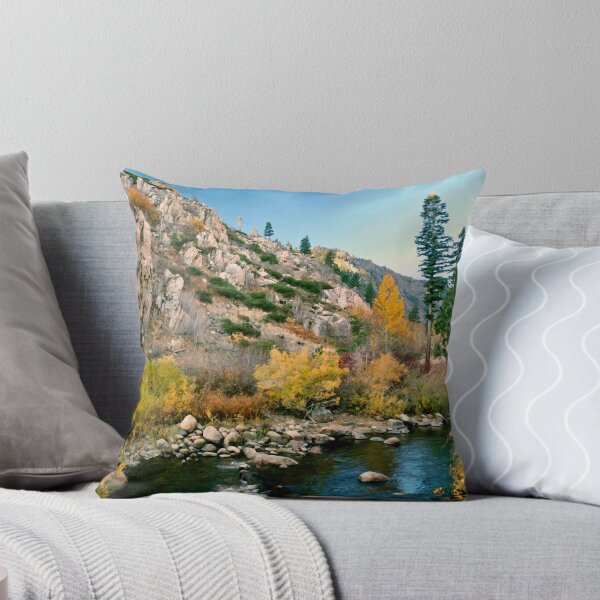 Artikelvorschau, Carson River Fall - Sierra Nevada, California entworfen und verkauft von Larry Darnell.