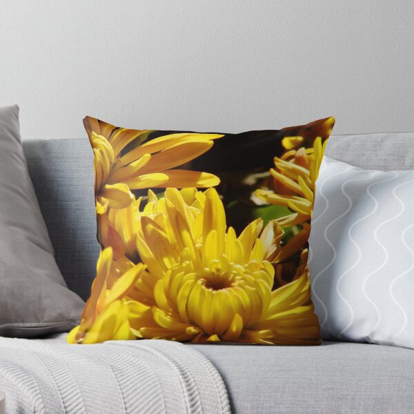 Artikelvorschau, Chrysanthemums #3 entworfen und verkauft von Timothy Wilkendorf.