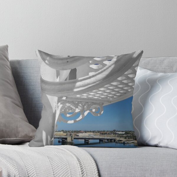 Item preview,  y pensé que era impresionante incorporar la arquitectura al paisaje. CC Bienvenido, por supuesto :) designed and sold by Caroline Hannessen.