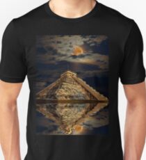 Chichen Itza Ancient Mayan Temple Art Unisex T-Shirt