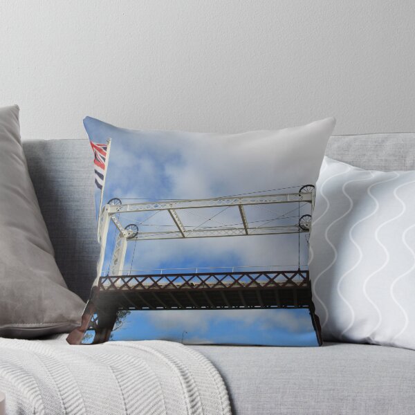 Aperçu de l'œuvre First Bridge créée et vendue par Cheryl Parkes.