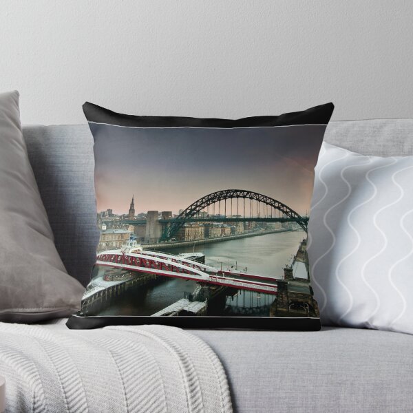 The city wakes Throw Pillow