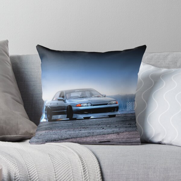 4dr R32 Skyline Drifting Throw Pillow
