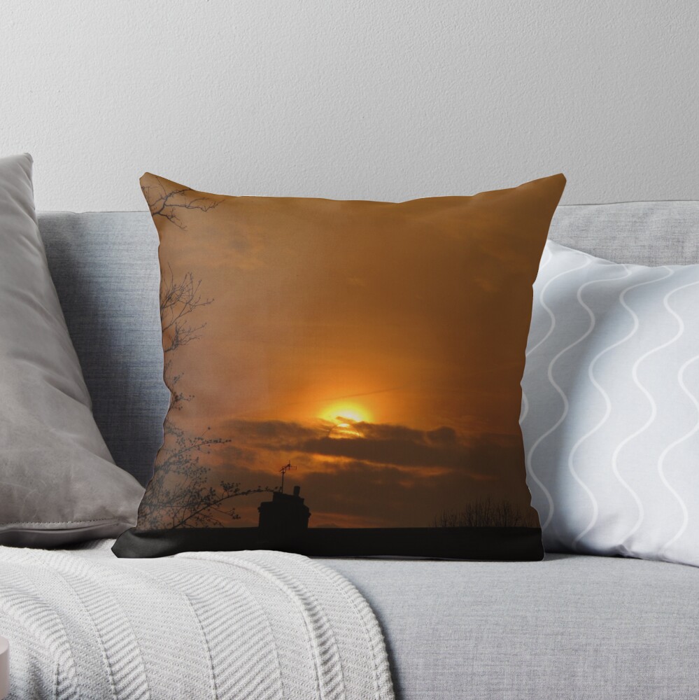 Golden Sunset 02 Throw Pillow