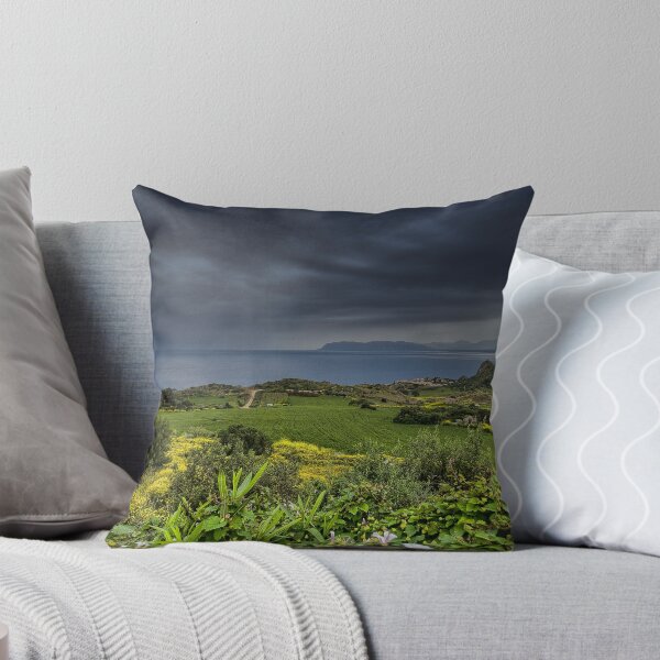 Vista panoramica di Scopello Throw Pillow