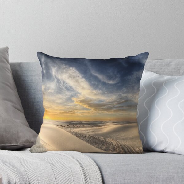 Item preview,  Las plantas y animales que se han adaptado con éxito a este entorno en constante cambio.

La imagen muestra la espectacular puesta de sol en White Sands.

Equipo:
- Nikon D700
- Nikkor 14-24 mm
- trípode
Técnica: - Nueve exposiciones entre corche designed and sold by Ted Lansing.