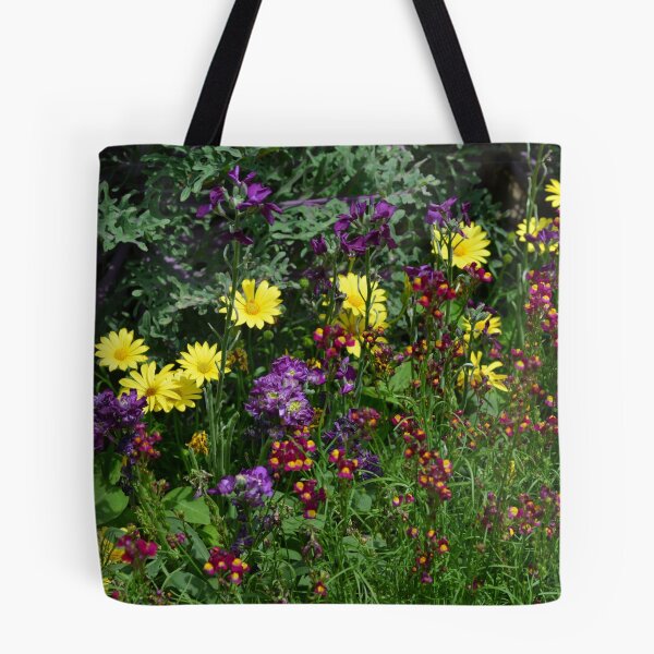 Item preview, A Pretty Flower Setting in the Garden designed and sold by Paula Betz.