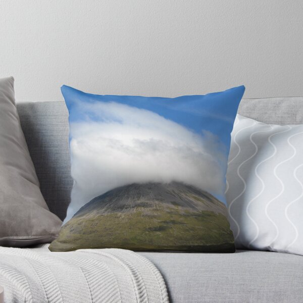 Artikelvorschau, Glamaig with a'Feathery Hat' , Red Cuillins on the Isle of Skye entworfen und verkauft von rosie320d.