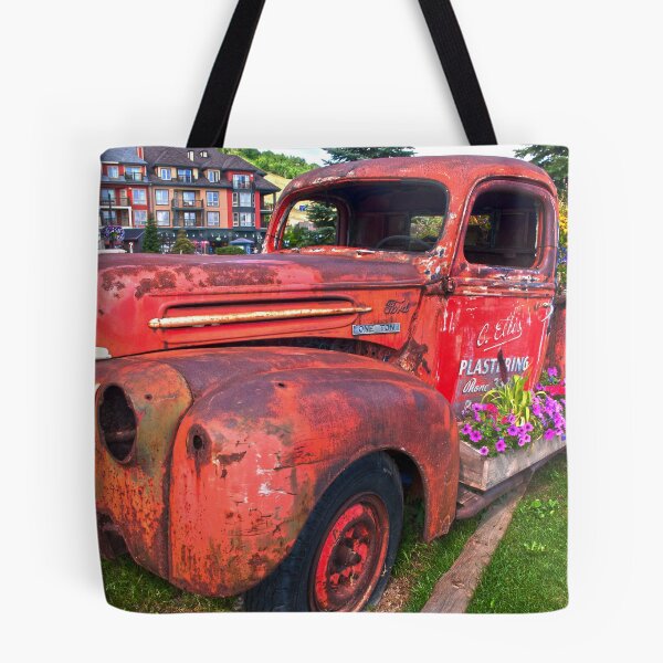 Artikelvorschau, If You Can't Drive it Anymore-Turn it into a Planter entworfen und verkauft von Robin Webster.