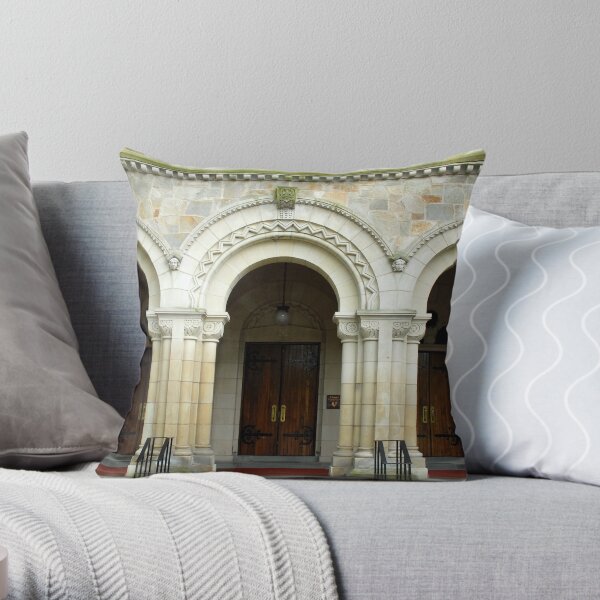 Vassar College Chapel Throw Pillow