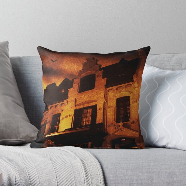 Hotel California © Throw Pillow