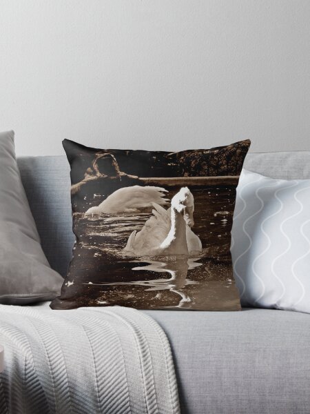 guard gueese Throw Pillow