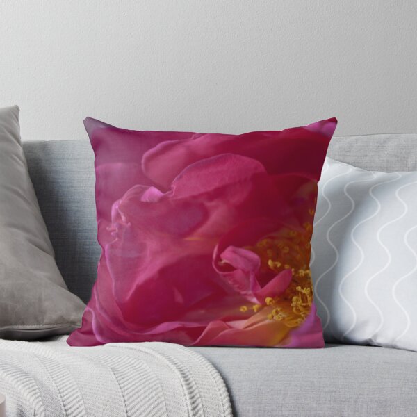 Artikelvorschau, At the heart of a deep pink rose entworfen und verkauft von Wealie.