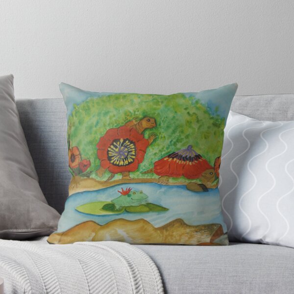Artikelvorschau, happy turtles adorned with Poppy blooms entworfen und verkauft von Nora Fraser.
