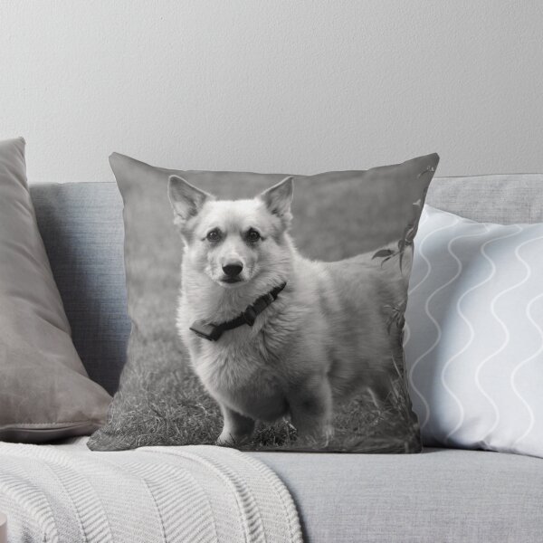 Item preview, La mirada designed and sold by Renee Blake.