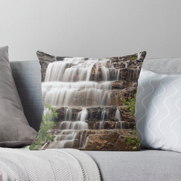 Aperçu de l'œuvre Goatlick Falls créée et vendue par jeff welton.
