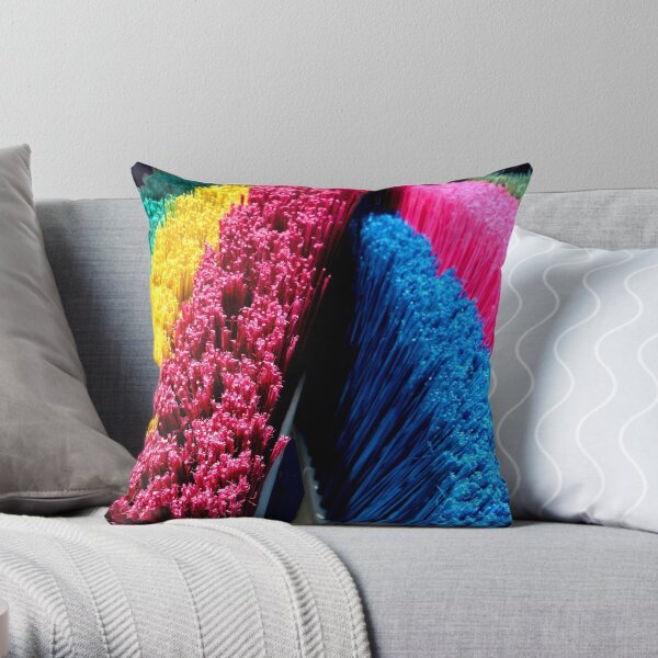 " BRISTLING " Throw Pillow