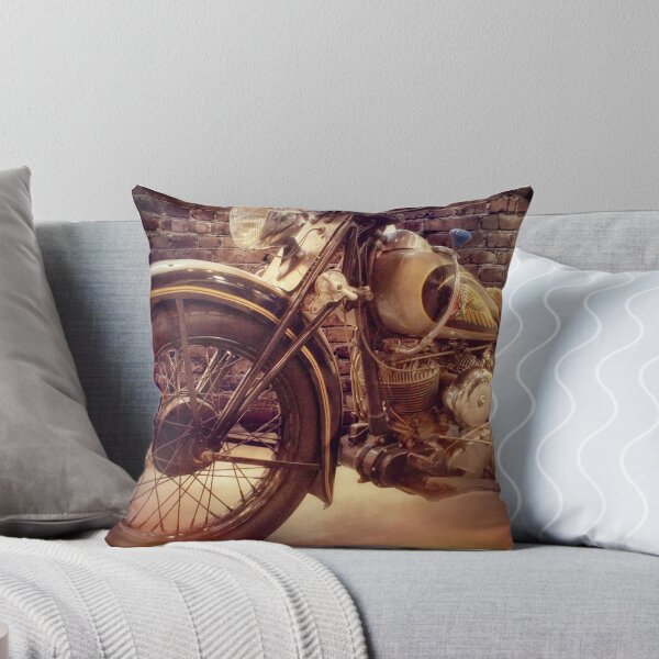 Artikelvorschau,  Motorrad und andere T-Shirts bei "Revolution Design": http: //revolutiondpa.myshopify.com/collections/designs
! http: //ih1.redbubble.net/image.11228440.3592/fp entworfen und verkauft von Daniel Sawyer.