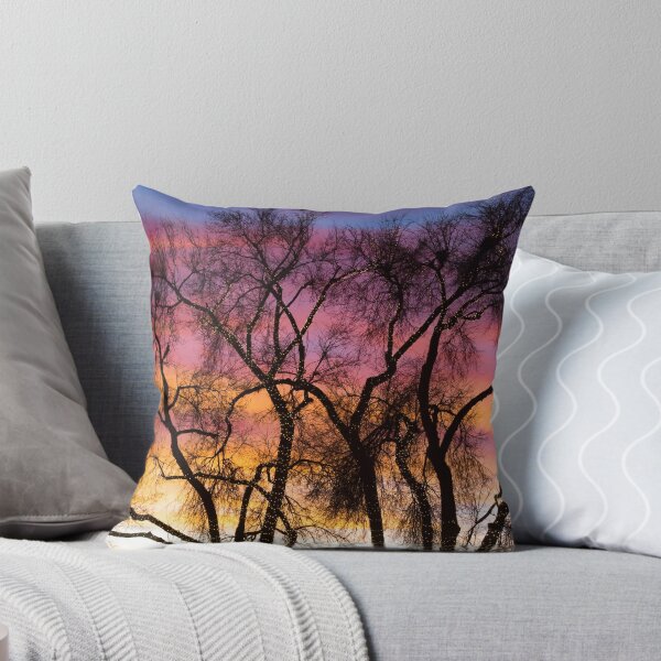 Artikelvorschau, Colorful Silhouetted Trees 26 entworfen und verkauft von Bo Insogna.