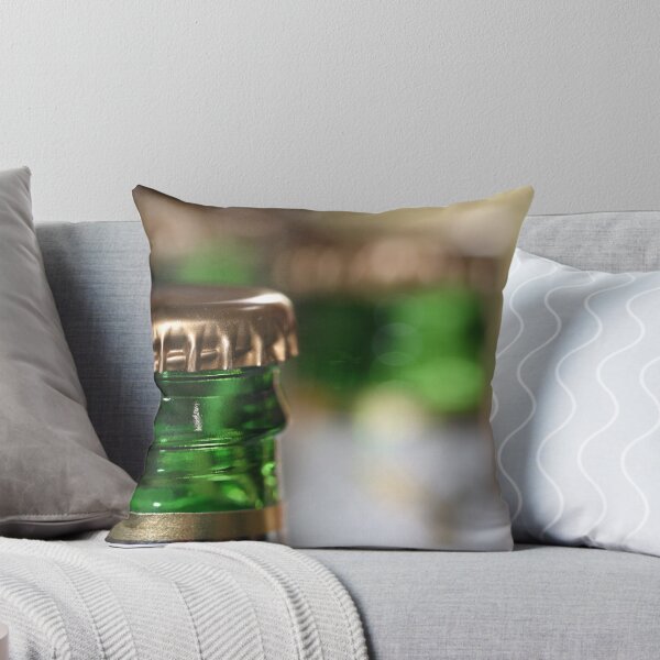 Artikelvorschau, Beer Bottle Bokeh entworfen und verkauft von Fizzgig7.