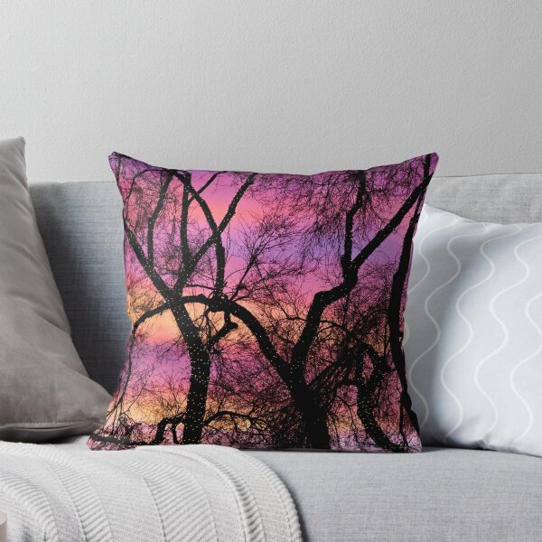 Artikelvorschau, Colorful Silhouetted Trees 21 entworfen und verkauft von Bo Insogna.