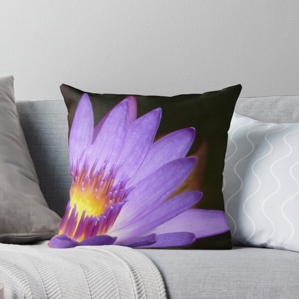 Item preview, Lirio de fuego designed and sold by Kim Andelkovic.