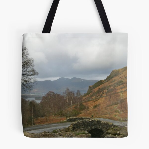 Artikelvorschau, Ashness Bridge Borrowdale (Lake District National Park) entworfen und verkauft von Lou Wilson.