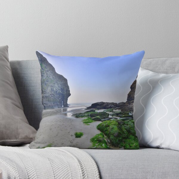 Item preview,  Lente Tamron 10-24.

Bossiney Haven en la costa norte de Cornwall designed and sold by Rob Parsons (Just a Walker with a Camera).