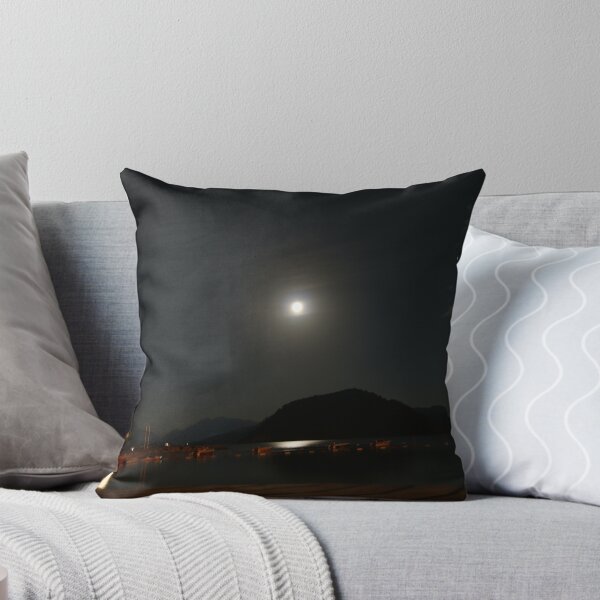 Artikelvorschau, icmeler bay in the moonlight entworfen und verkauft von NIGEL WILSON.