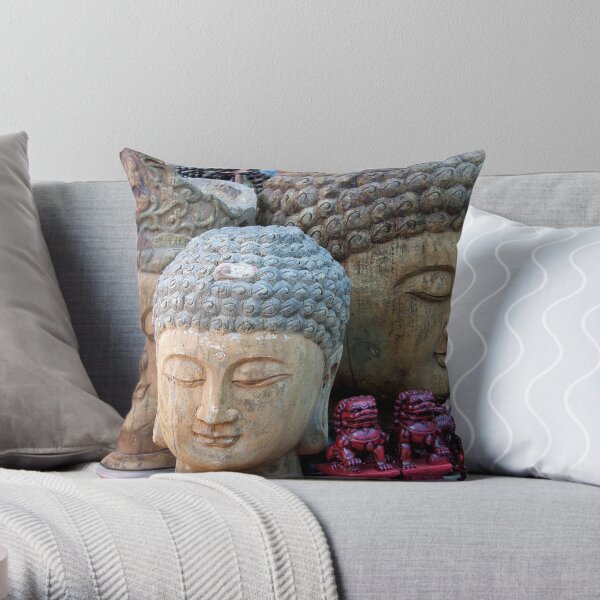 Three Buddha Heads, Stanley Market, Hong Kong Dekokissen