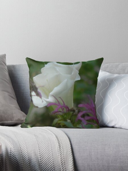 Aperçu de l'œuvre Moonflower, or Sacred Datura créée et vendue par Navigator.