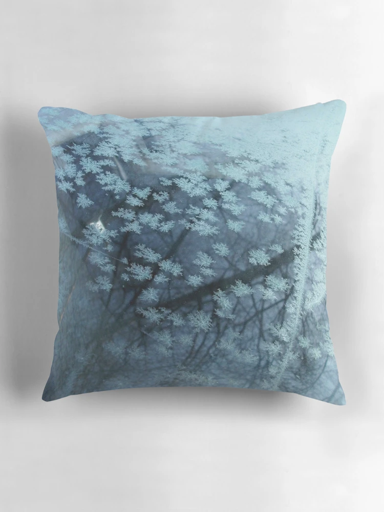 Aperçu 3 sur 4. Coussin avec l'œuvre Patterns créée et vendue par ImageInNation.