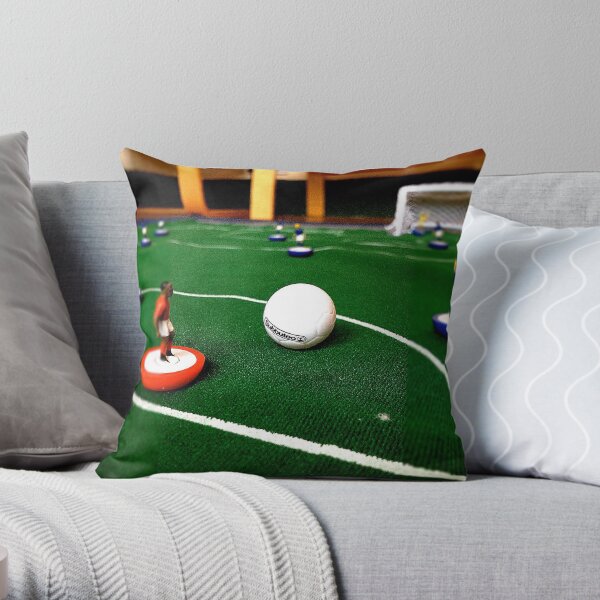 Just flick to kick Throw Pillow