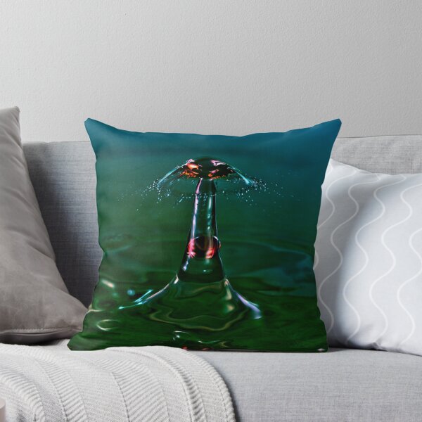Liquid Art 6 Throw Pillow