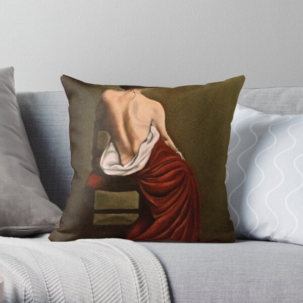 Il Mantillo Rosso Throw Pillow