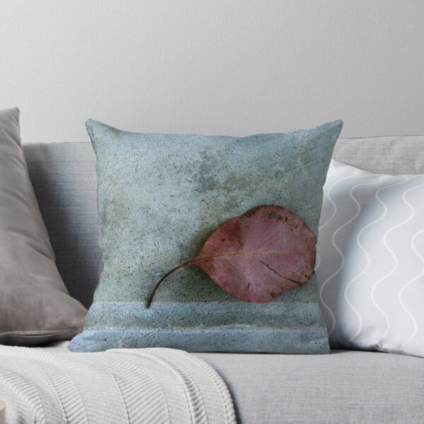 Artikelvorschau, Minimalist Leaf Portrait entworfen und verkauft von Jane Underwood.