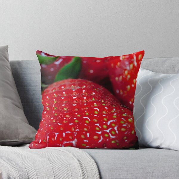 Artikelvorschau, Strawberry 2 entworfen und verkauft von Sheaney.