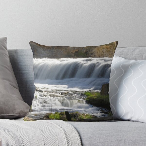 Artikelvorschau, Willow State Park Waterfalls entworfen und verkauft von Tina Hailey.