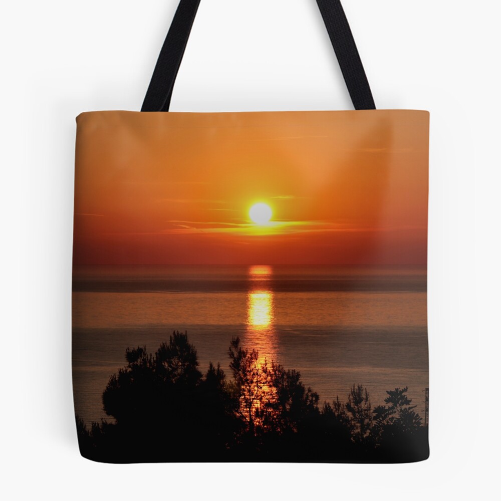 Vista previa del artículo con la obra «Bolsa estampada de tela», diseñado y vendido por Gasparedes.