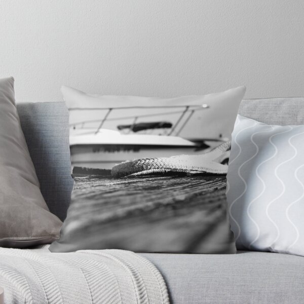 Aperçu de l'œuvre Boats, docks, and ropes créée et vendue par JEPhotographs.