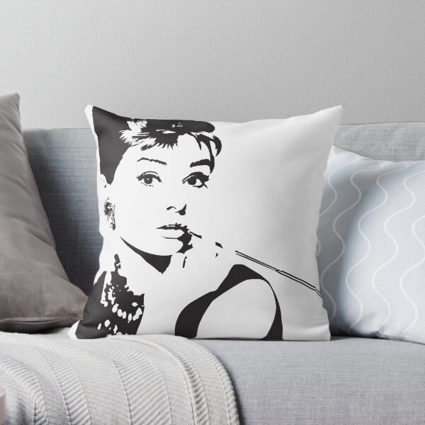 Audrey Hepburn Pillow Cover 40/45cm Hand-painted Style Pillow Case Free Badge Audrey Hepburn Pillow Cover 40/45cm Hand-painted Style Pillow Case Free Badge