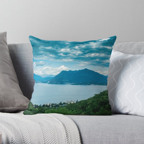 lago maggiore (001) Throw Pillow