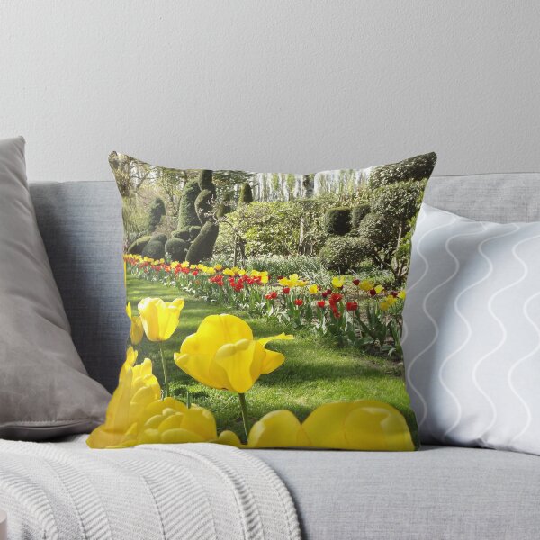 Aperçu de l'œuvre April Tulip Gardens créée et vendue par seeingred13.