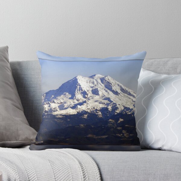 Aperçu de l'œuvre Mont encadré Rainier Panorama créée et vendue par Tori Snow.